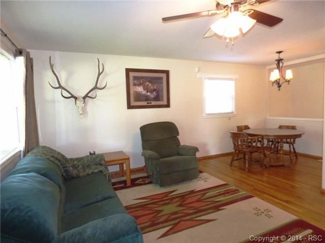2846 Merry Ln, Colorado Springs, CO 80909