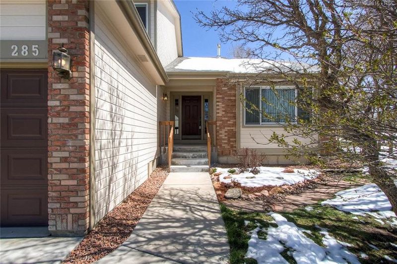 285 Candletree Cir, Monument, CO 80132