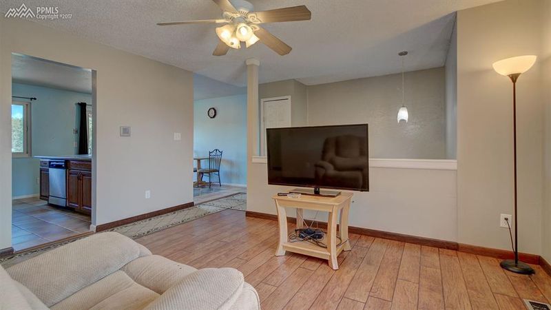 2855 Blake Dr, Colorado Springs, CO 80916