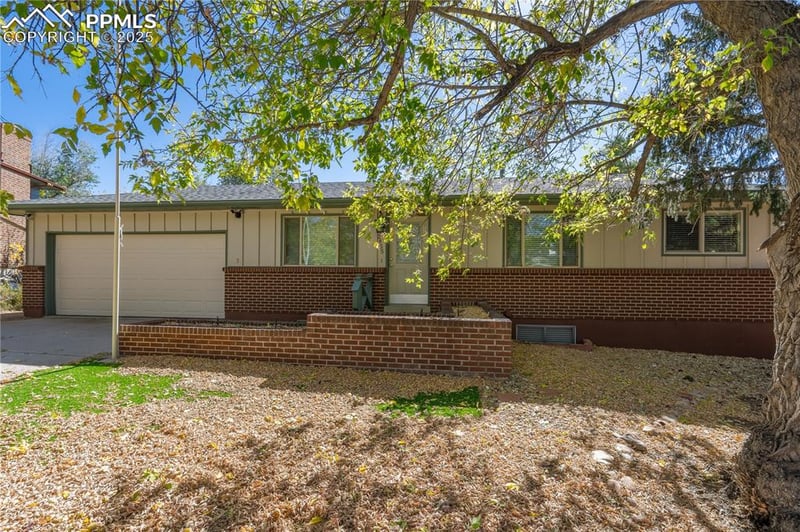 2855 El Capitan Dr, Colorado Springs, CO 80918