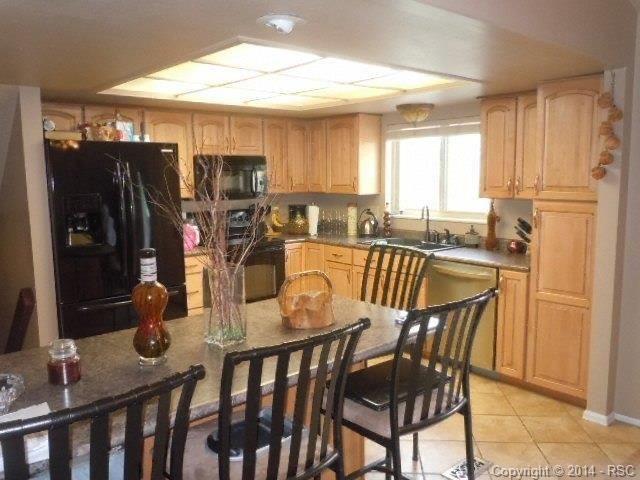 2855 Roundtop Dr, Colorado Springs, CO 80918