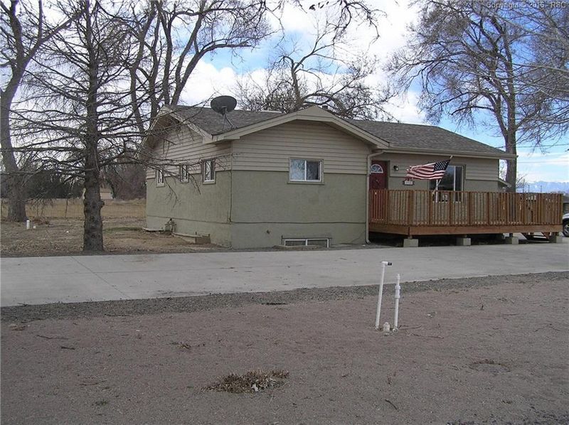 28720 Everett Rd, Pueblo, CO 81006