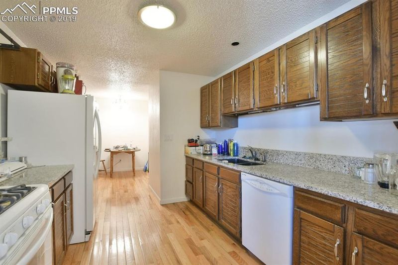 2874 Keystone Cir, Colorado Springs, CO 80918