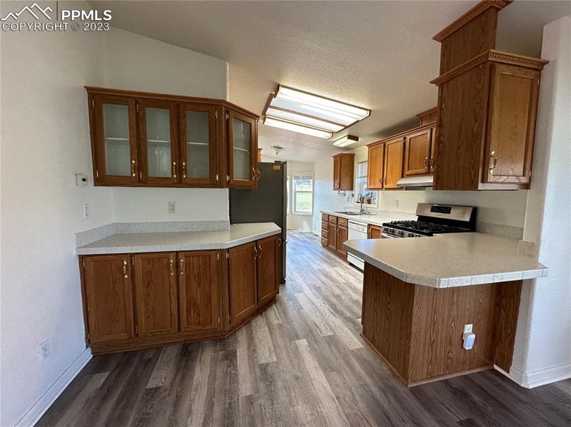 288 Valley View Dr, Divide, CO 80814
