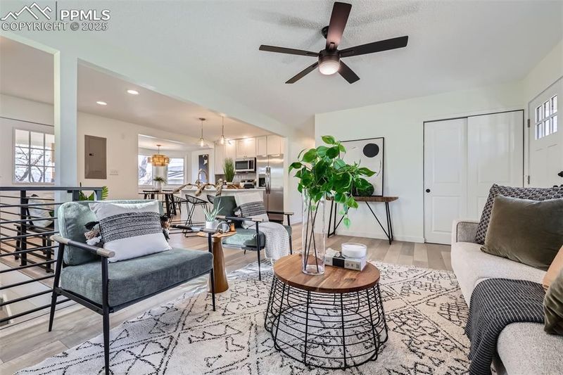 2894 Merry Ln, Colorado Springs, CO 80909