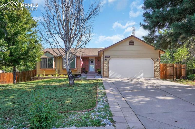 2898 Maverick Dr, Colorado Springs, CO 80918