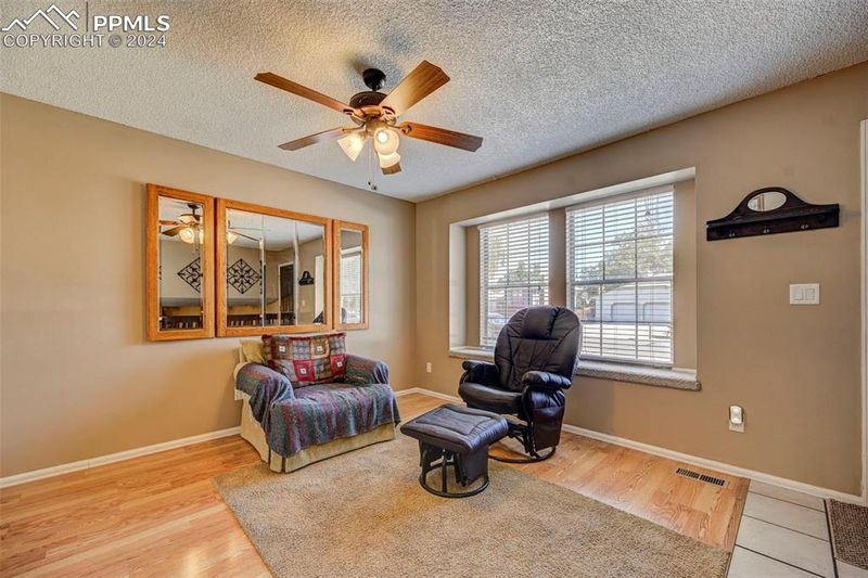 29 Archway Ln, Pueblo, CO 81005