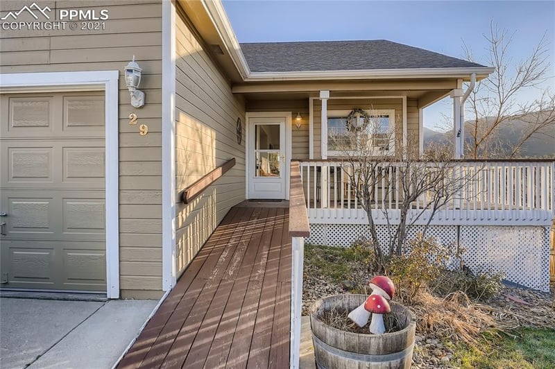 29 Sailing Way, Palmer Lake, CO 80133