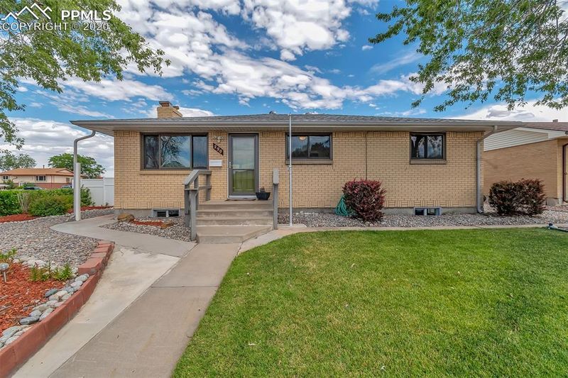 290 N 14th Ave, Brighton, CO 80601