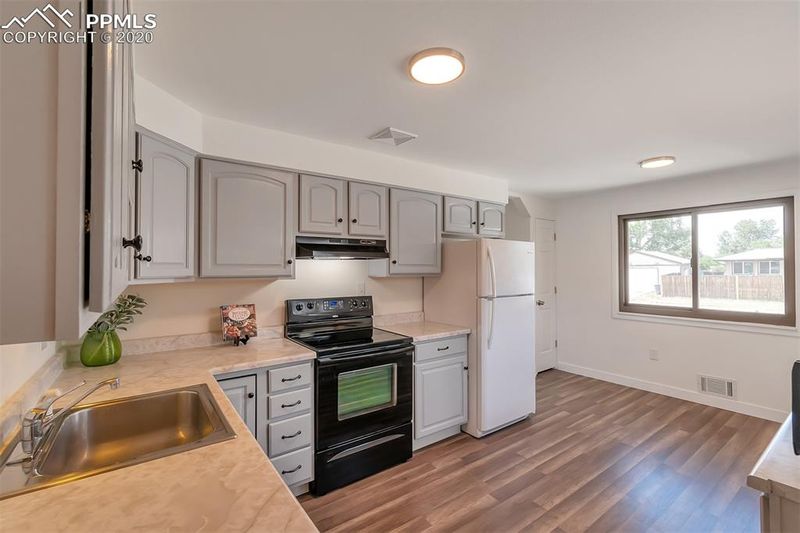 290 N 14th Ave, Brighton, CO 80601