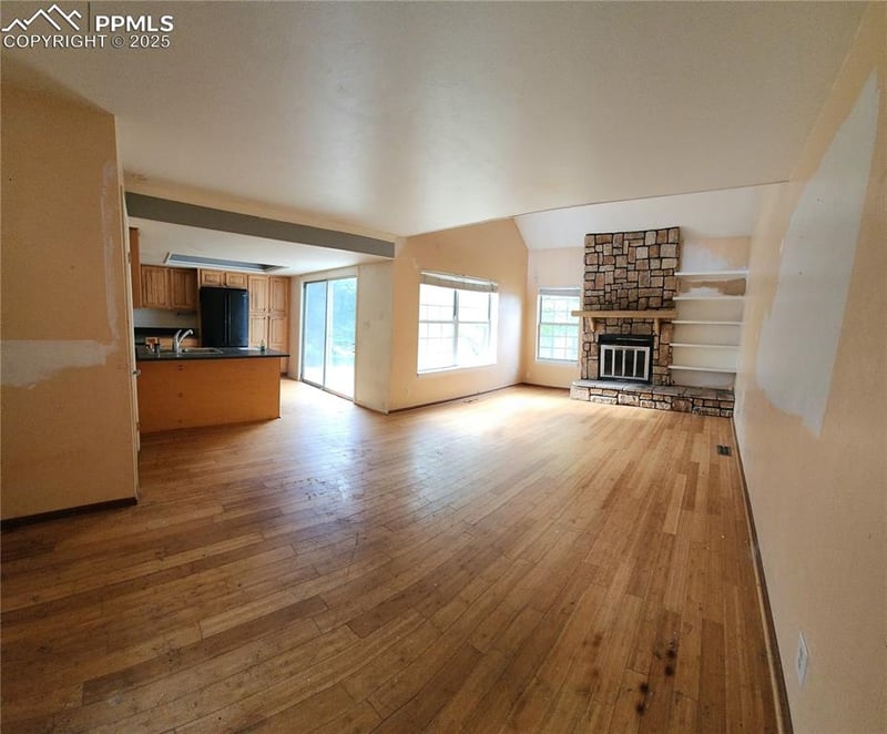 290 Cobblestone Dr, Colorado Springs, CO 80906