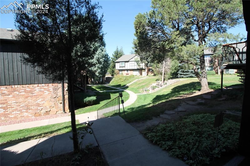 2902 Airport Rd #124, Colorado Springs, CO 80910