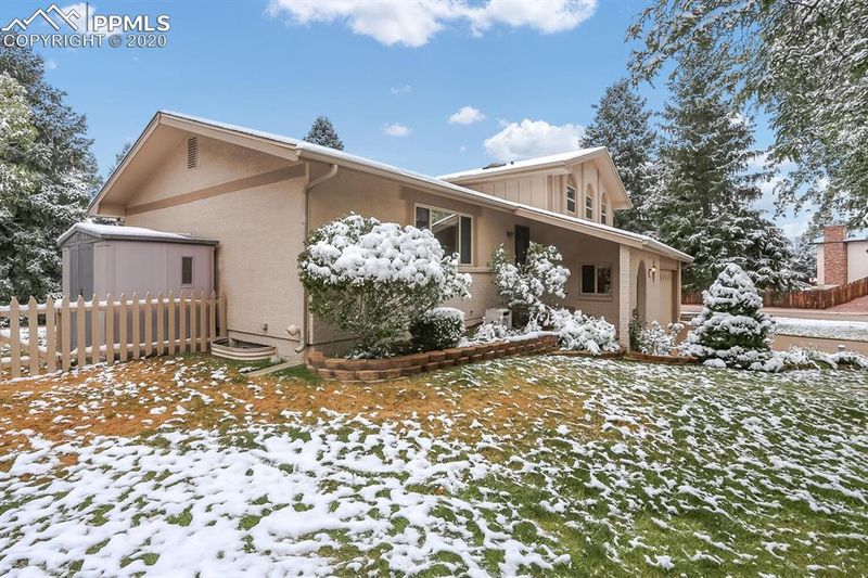 2902 Villa Loma Dr, Colorado Springs, CO 80917