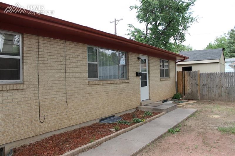2905 N Hancock Ave, Colorado Springs, CO 80907
