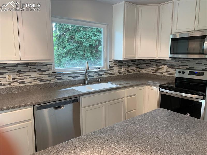 2907 Jon St, Colorado Springs, CO 80907