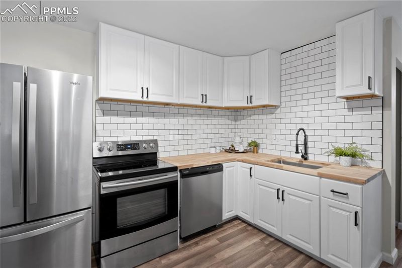 2907 E Pikes Peak Ave, Colorado Springs, CO 80909