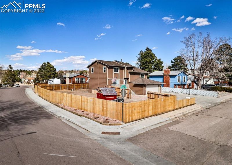 2910 Cortina Dr, Colorado Springs, CO 80918