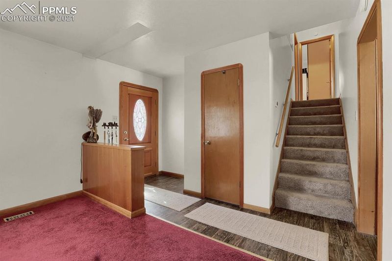 2912 N Hancock Ave, Colorado Springs, CO 80907
