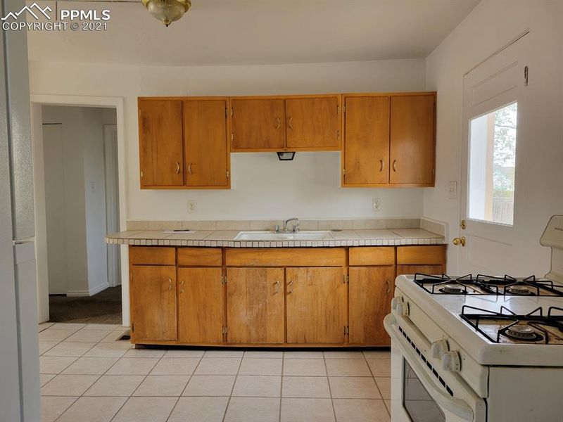 2914 3rd Ave, Pueblo, CO 81008