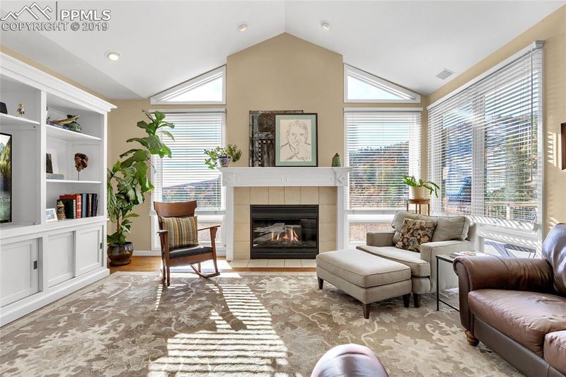 2915 Terranova Ct, Colorado Springs, CO 80919