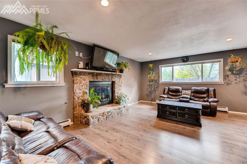 2921 Main St, Colorado Springs, CO 80907