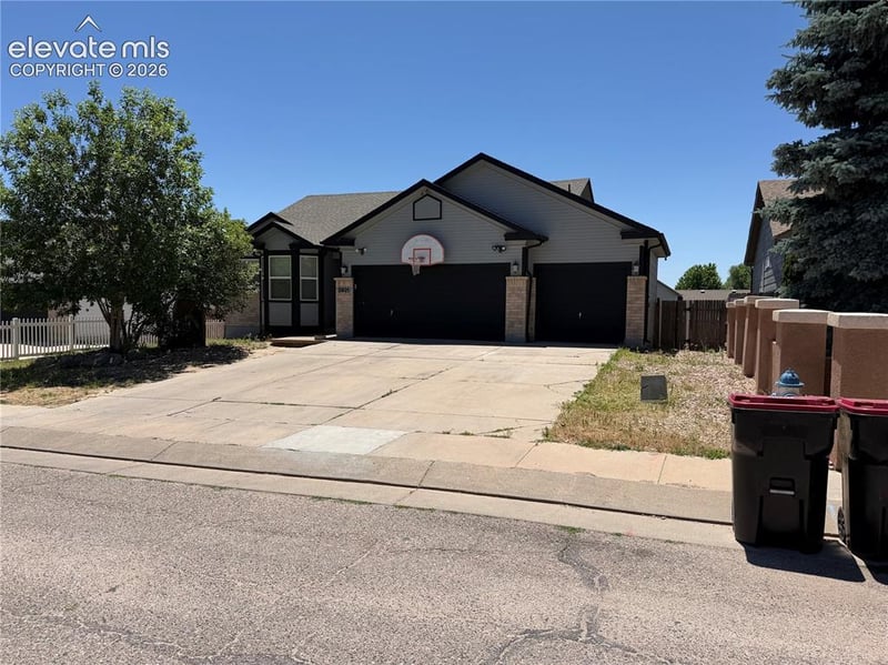 2921 Walton Creek Dr, Colorado Springs, CO 80922
