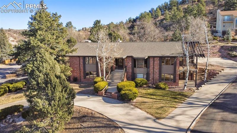 2925 N Chelton Rd, Colorado Springs, CO 80909