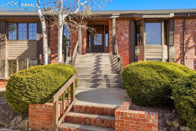 2925 N Chelton Rd, Colorado Springs, CO 80909