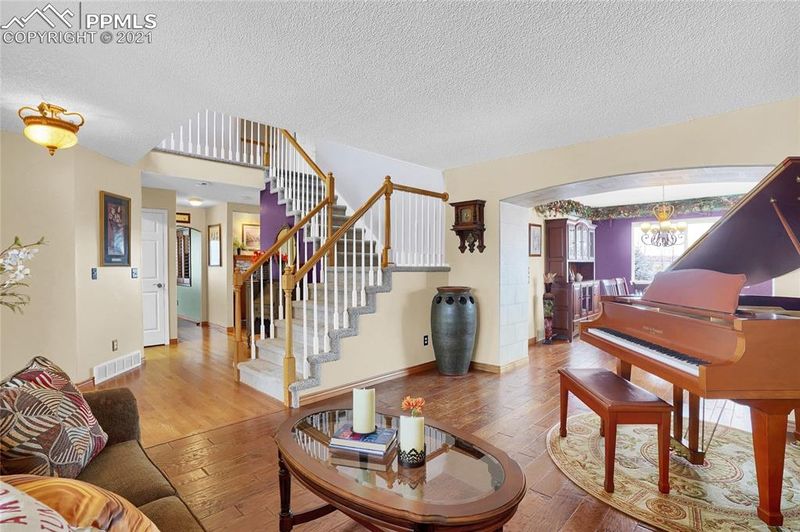 2925 Dynamic Dr, Colorado Springs, CO 80920