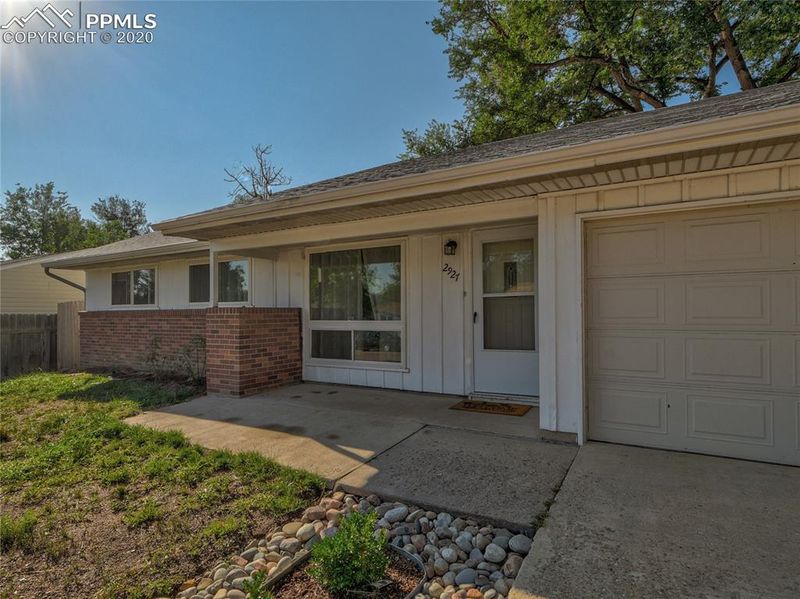 2927 Hayman Ter, Colorado Springs, CO 80910