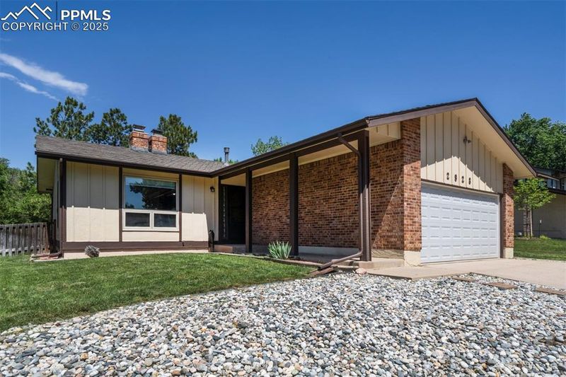 2928 Nevermind Ln, Colorado Springs, CO 80917