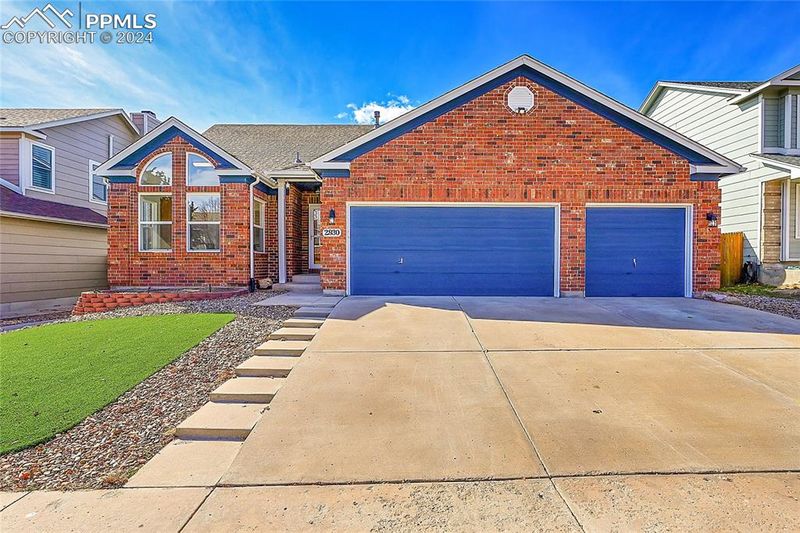 2930 Helmsdale Dr, Colorado Springs, CO 80920