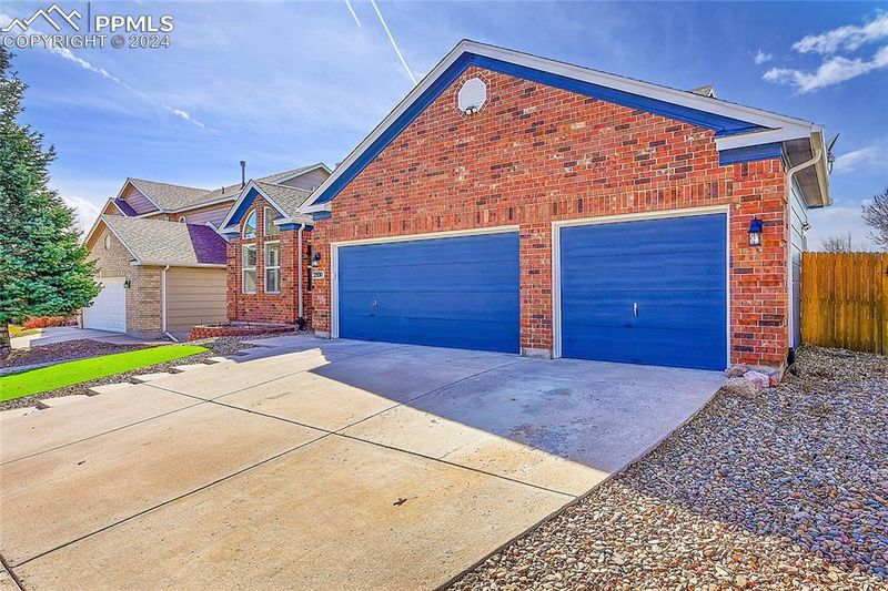 2930 Helmsdale Dr, Colorado Springs, CO 80920
