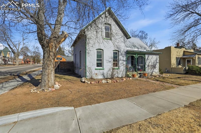 2930 Pikes Peak Ave, Colorado Springs, CO 80904