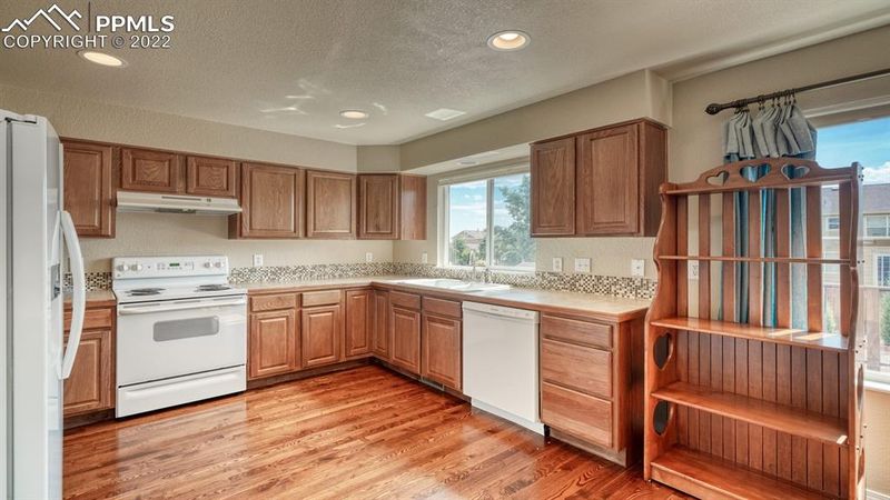 2930 Poughkeepsie Dr, Colorado Springs, CO 80916