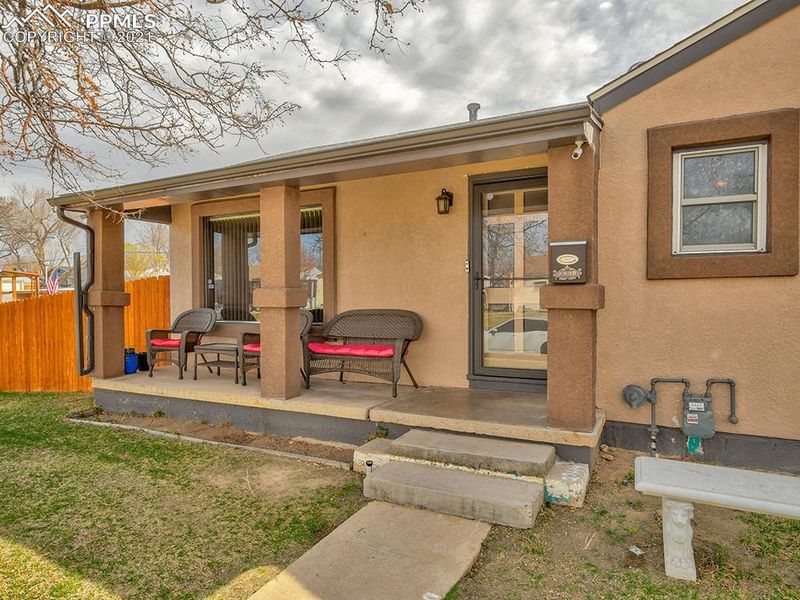 2930 Skyview Ave, Pueblo, CO 81008