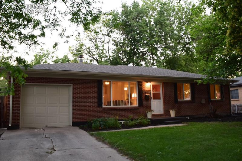 2932 Illinois Ave, Colorado Springs, CO 80907