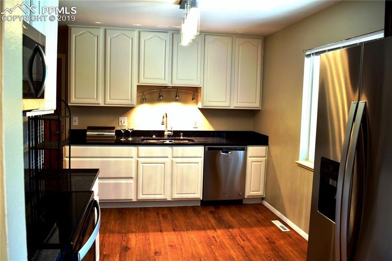 2932 Illinois Ave, Colorado Springs, CO 80907