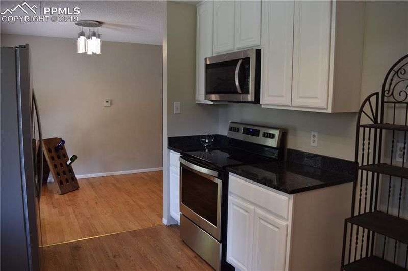 2932 Illinois Ave, Colorado Springs, CO 80907