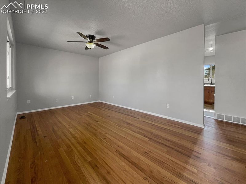 2933 Del Mar Cir, Colorado Springs, CO 80910