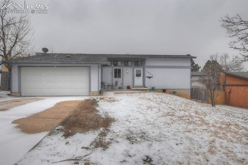 2935 Keystone Cir, Colorado Springs, CO 80918