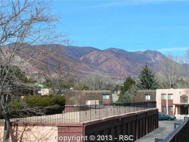 2935 Mesa Rd, Colorado Springs, CO 80904