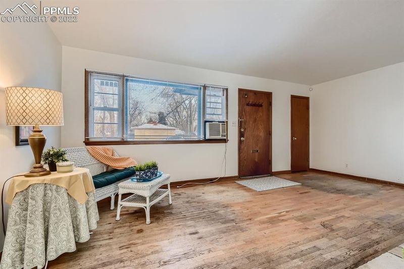 2936 N Hancock Ave, Colorado Springs, CO 80907