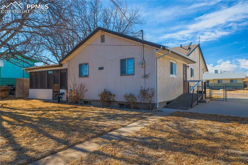 2940 Azalea St, Pueblo, CO 81005