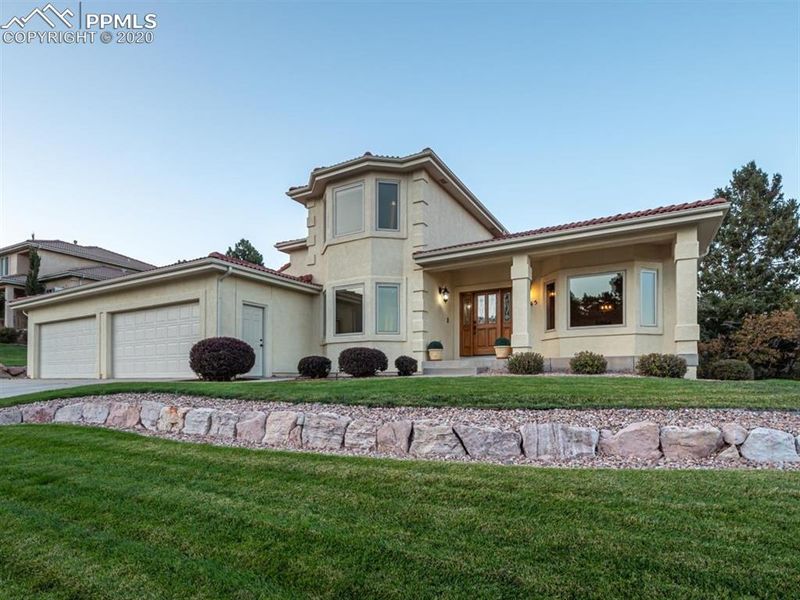 2945 Brogans Bluff Dr, Colorado Springs, CO 80919