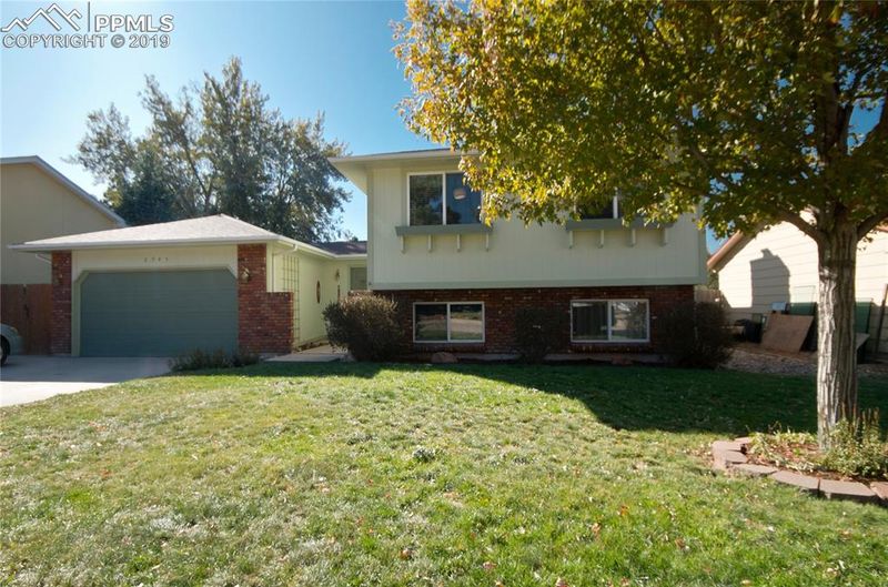 2945 Cortina Dr, Colorado Springs, CO 80918