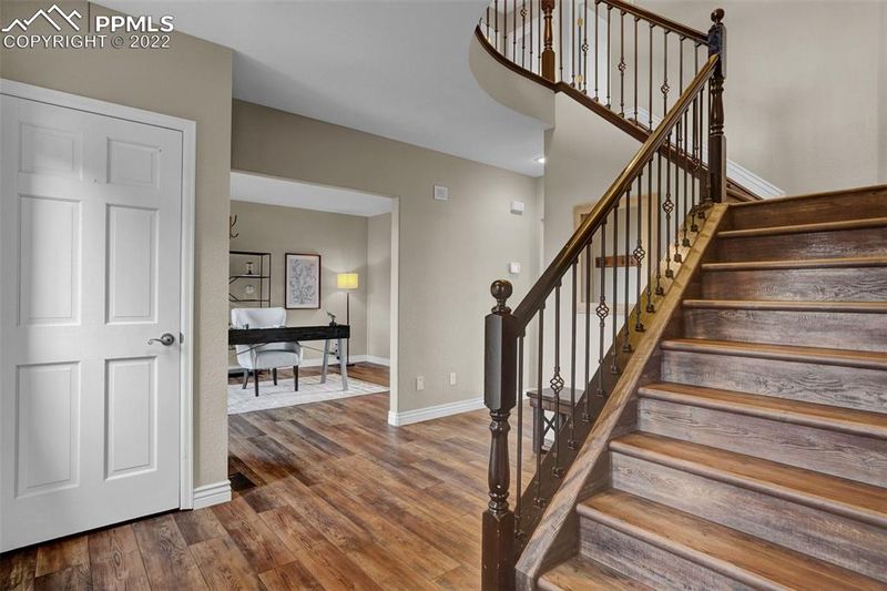 295 Paisley Dr, Colorado Springs, CO 80906