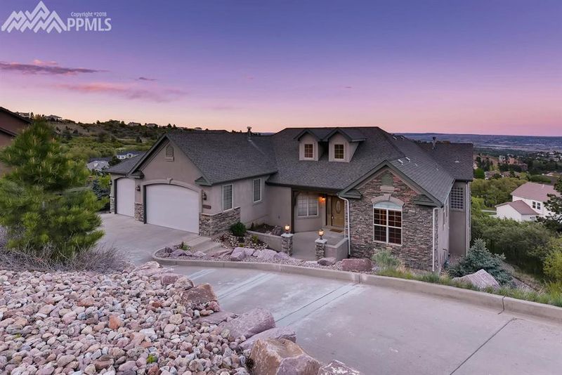 2950 Cindercone Ln, Colorado Springs, CO 80919