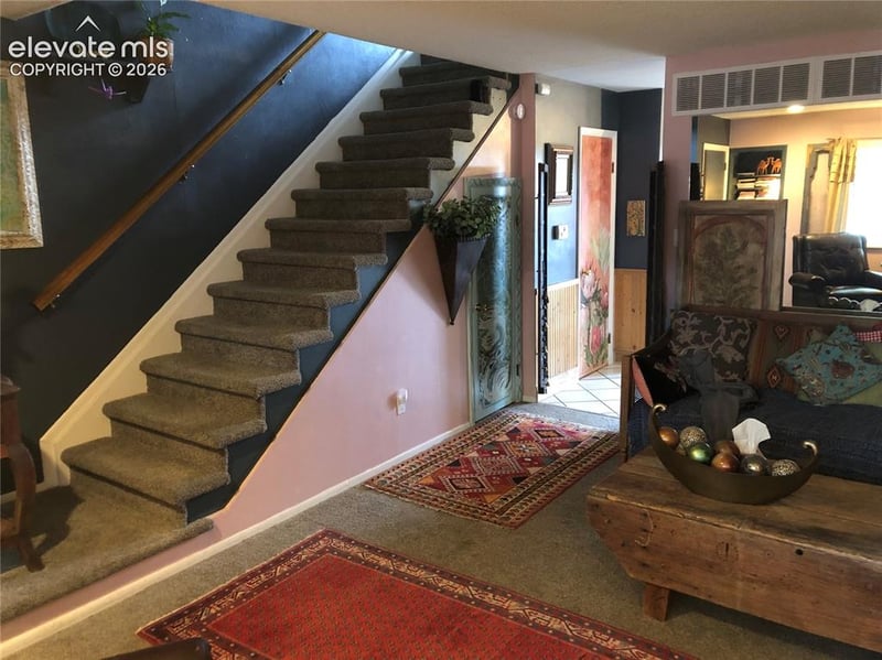 2953 Mesa Rd #B, Colorado Springs, CO 80904