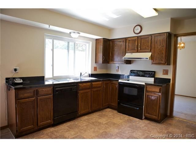 2959 Westcliff Dr, Colorado Springs, CO 80906